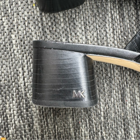 Michael Kors slides - Picture 6 of 8